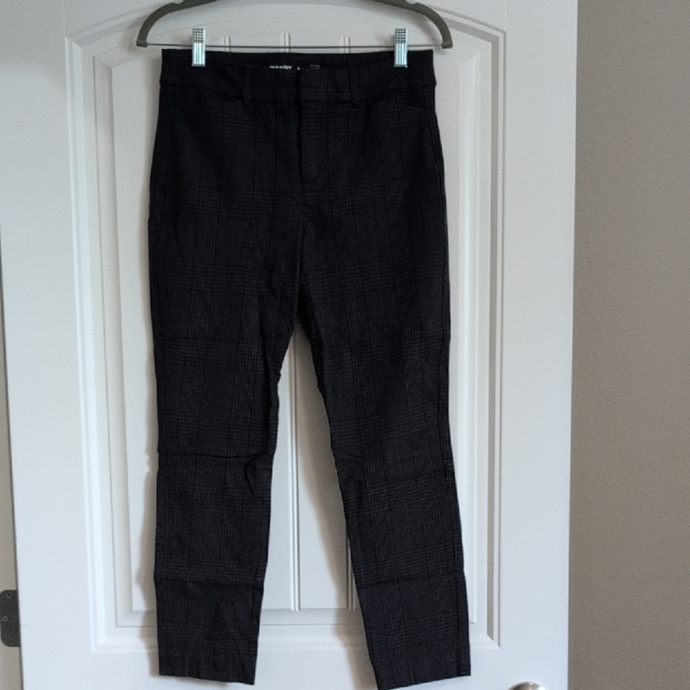 Old Navy Women's Black Checkered Straight Leg Pants